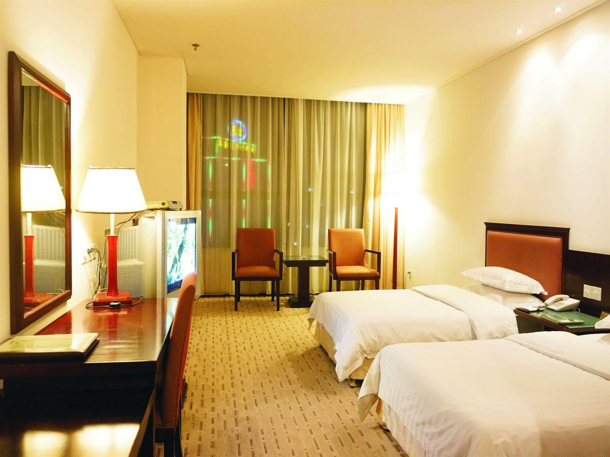 Raystar Hotel Guangzhou Exterior photo