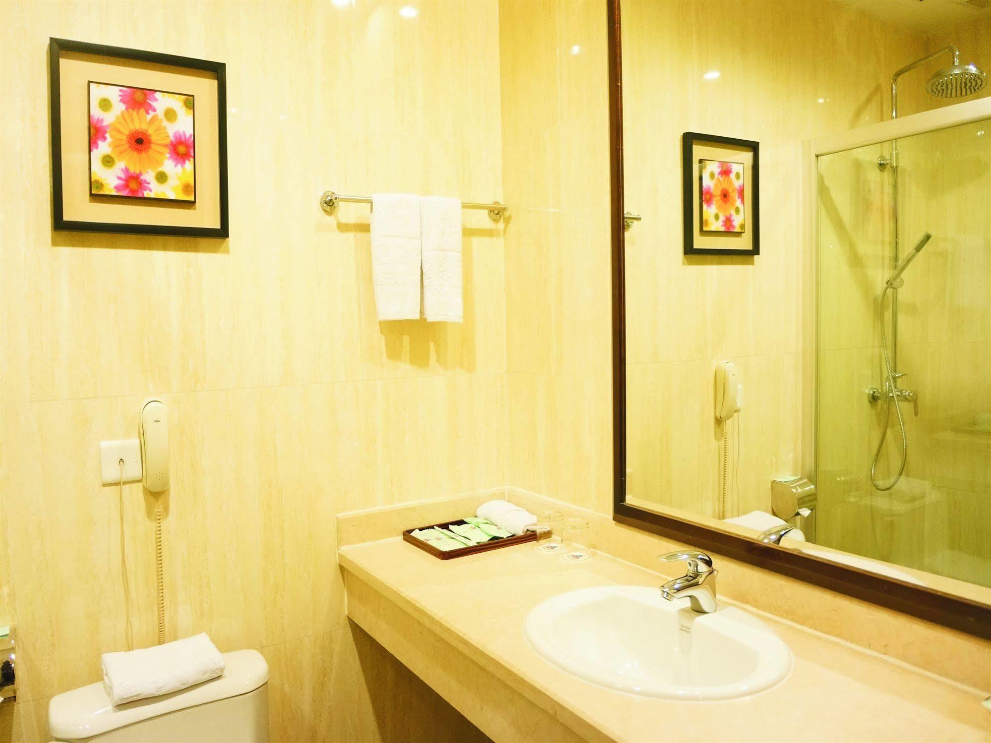 Raystar Hotel Guangzhou Exterior photo